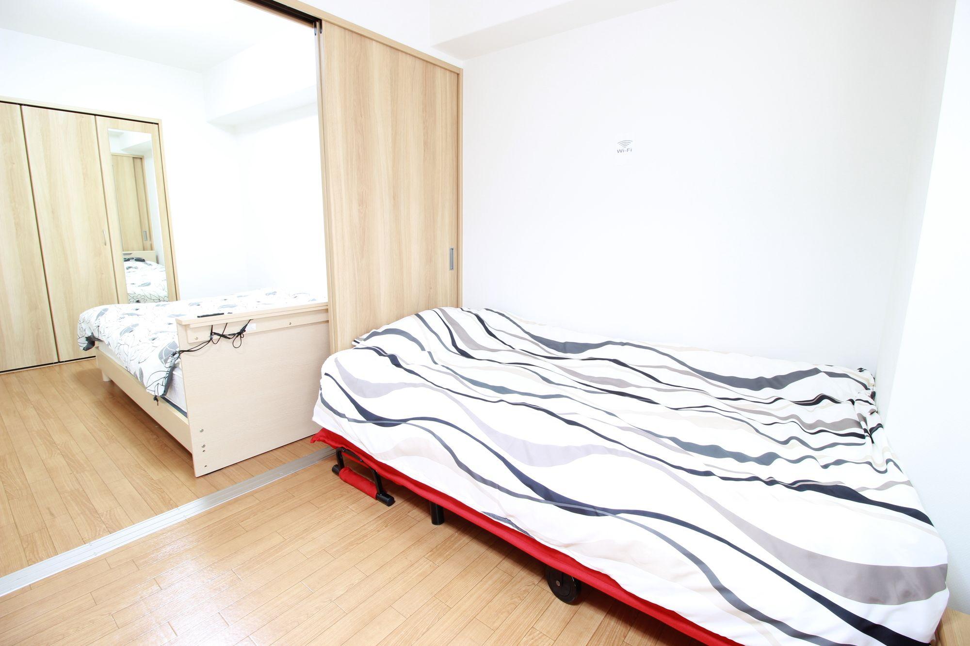 Patio Kyobashi Apartment Osaka Bagian luar foto