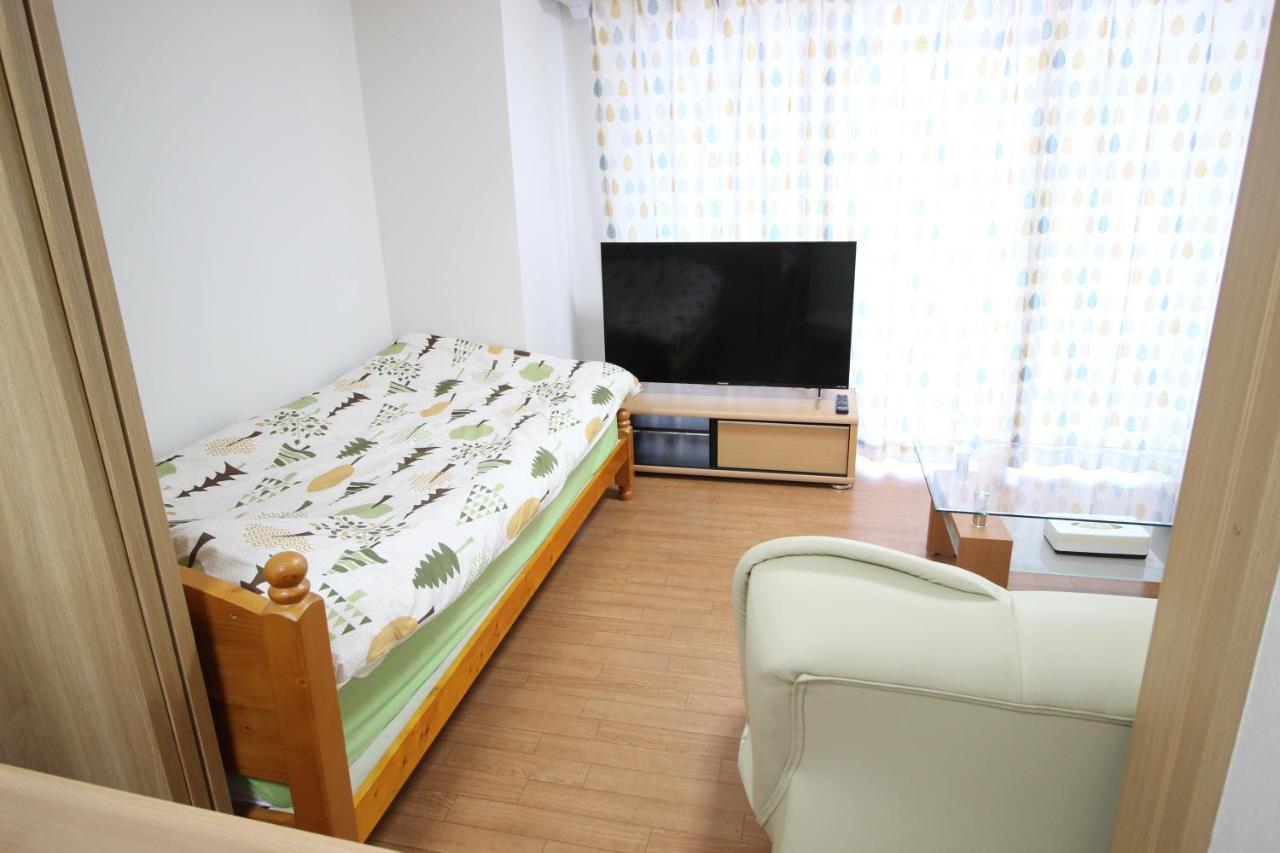 Patio Kyobashi Apartment Osaka Bagian luar foto