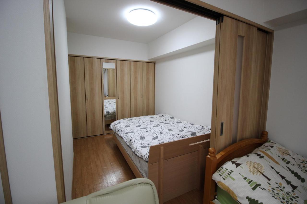 Patio Kyobashi Apartment Osaka Bagian luar foto