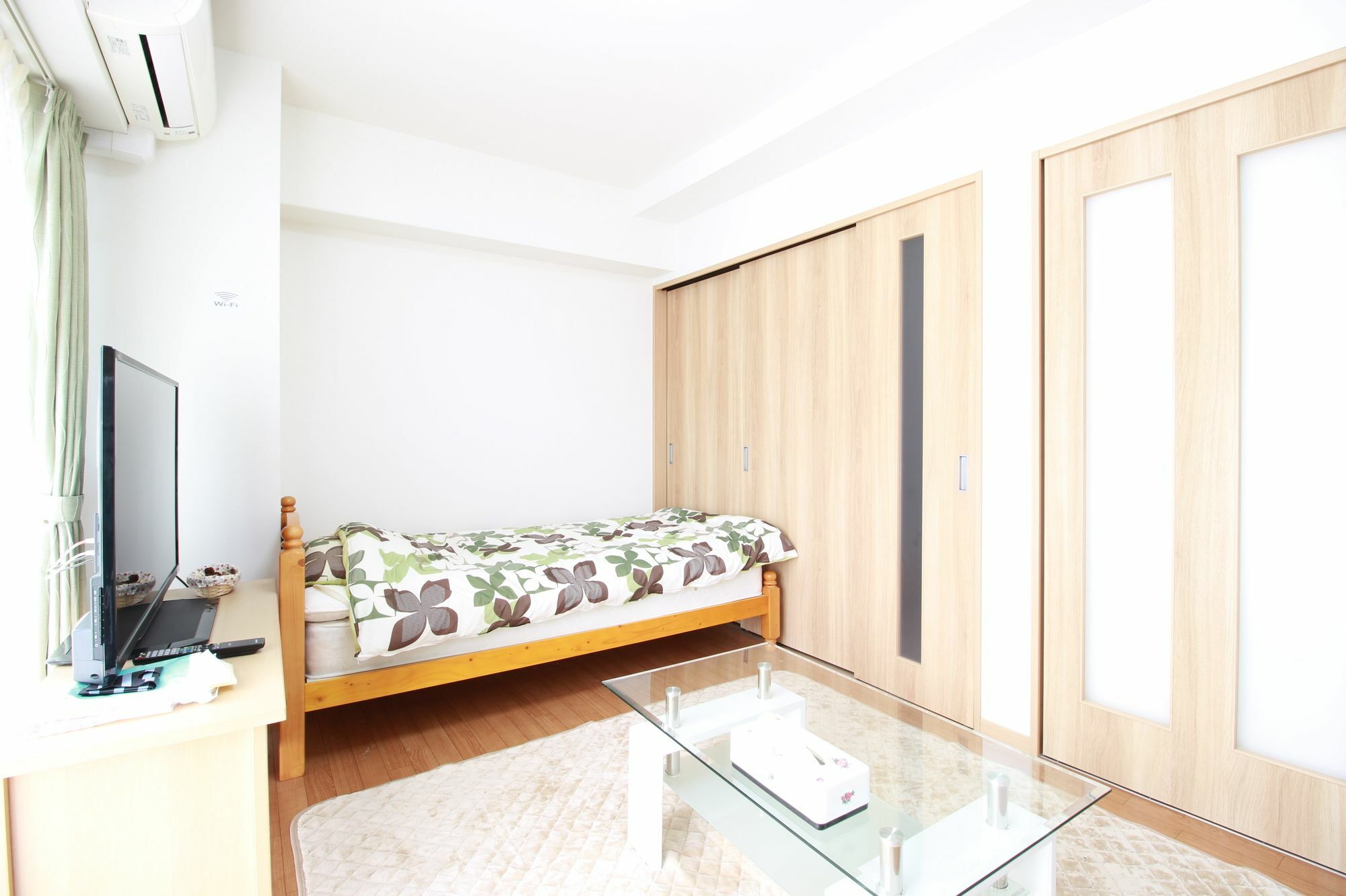 Patio Kyobashi Apartment Osaka Bagian luar foto