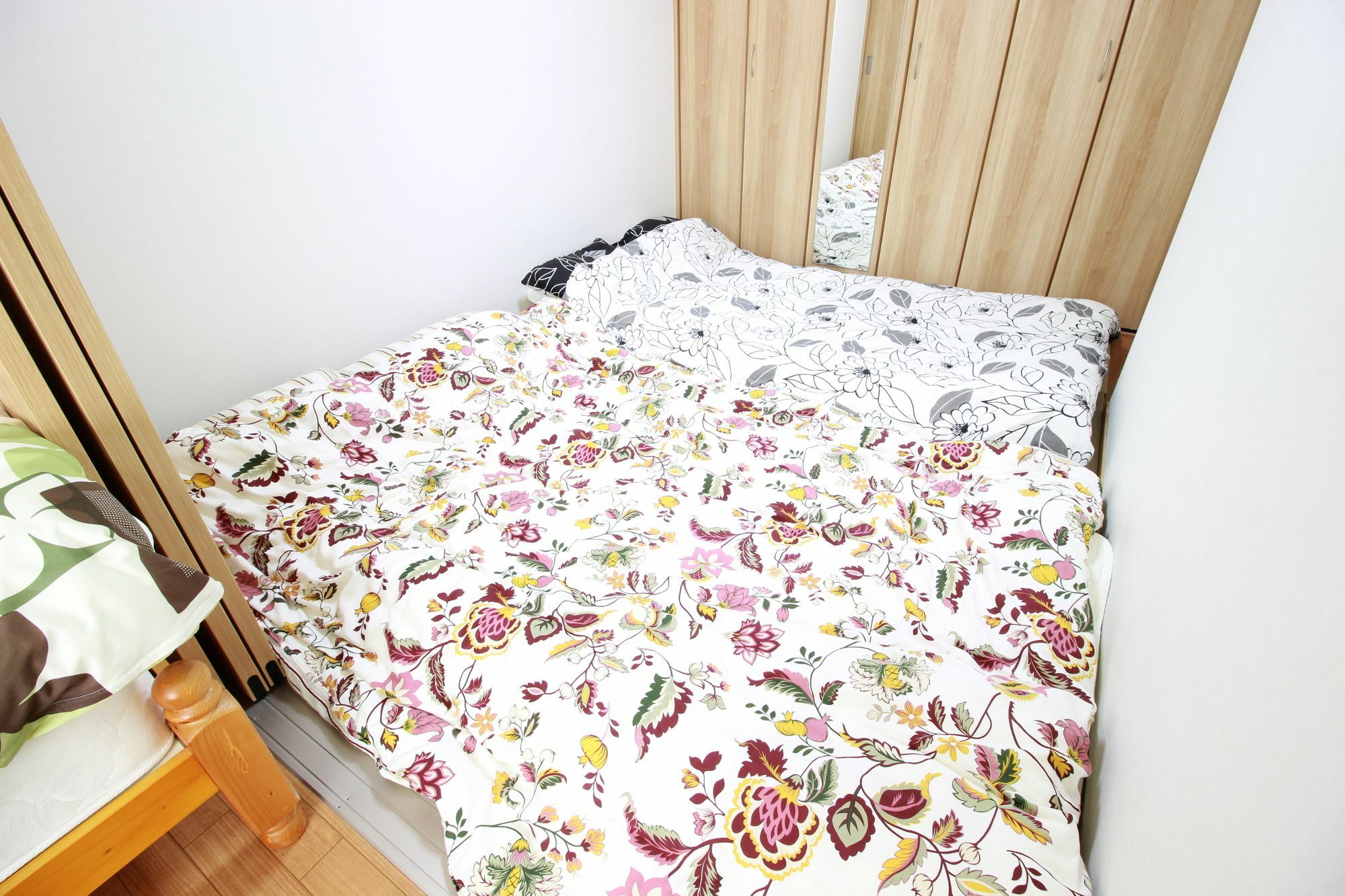 Patio Kyobashi Apartment Osaka Bagian luar foto
