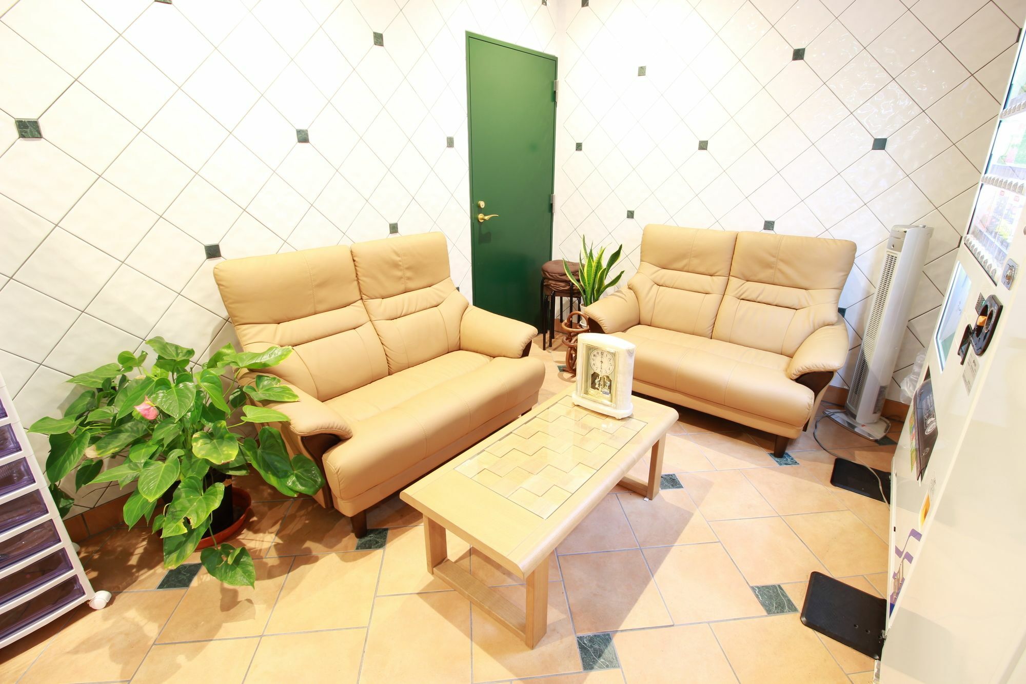 Patio Kyobashi Apartment Osaka Bagian luar foto